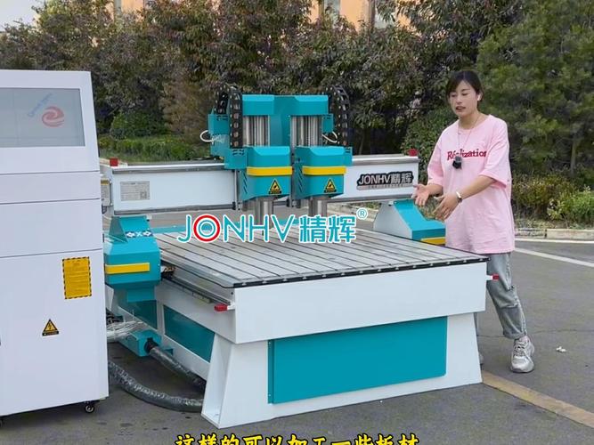 模具銑型精輝數控雕刻機廠家生產各種大小型雕刻機,可加工廣告材料